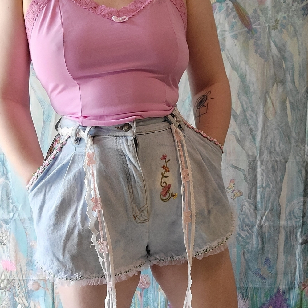 Vintage High-waisted Cottagecore Denim Shorts Reworked - Picture 14 of 14